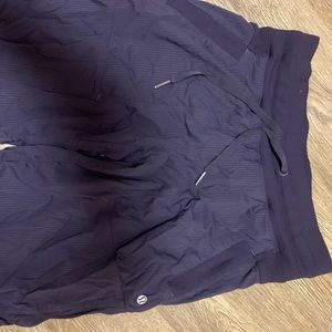 Lululemon dance studio pants size 4